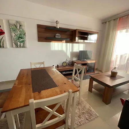 One Bedroom Near The Ocean Apartament